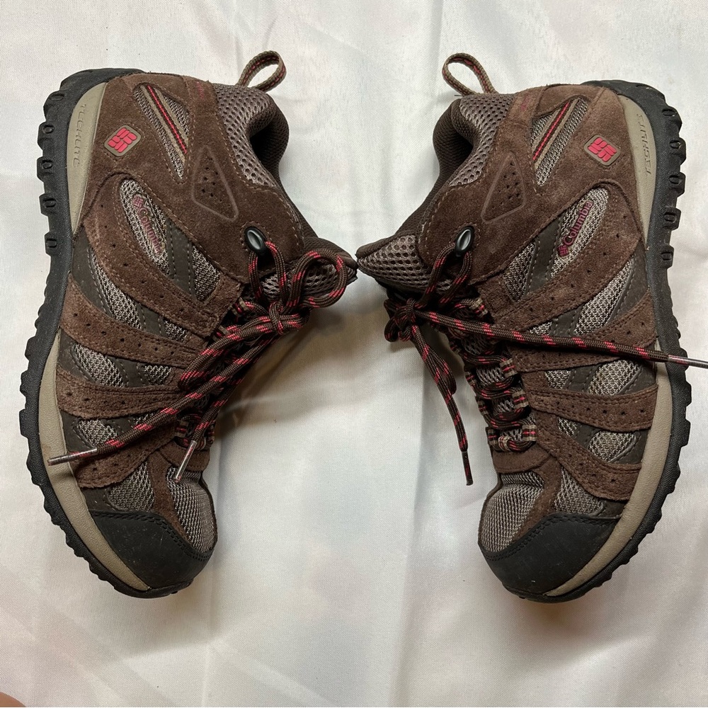 Columbia Techlite hiking shoes women’s size 9.5